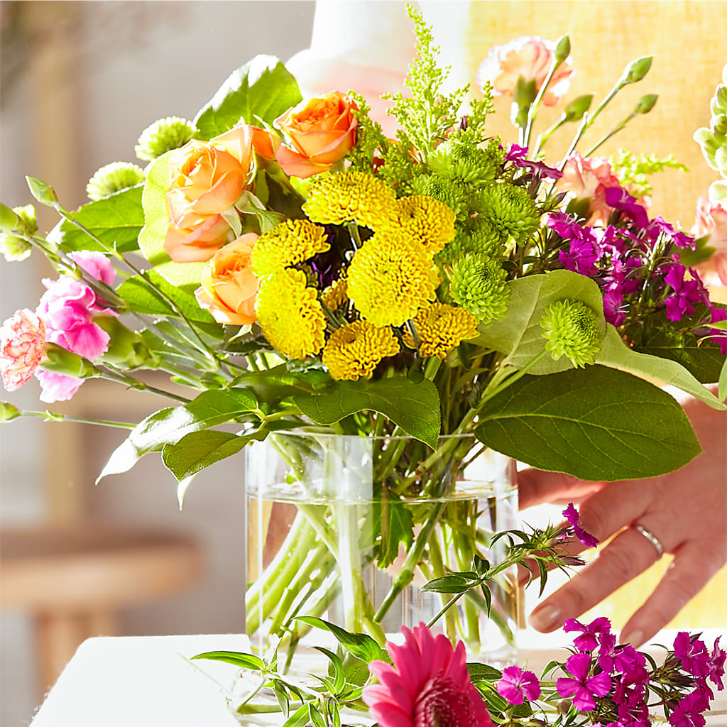 Bold & Bright – A Florist Original – BOWS PETALS 'N LACE, Livingston TN