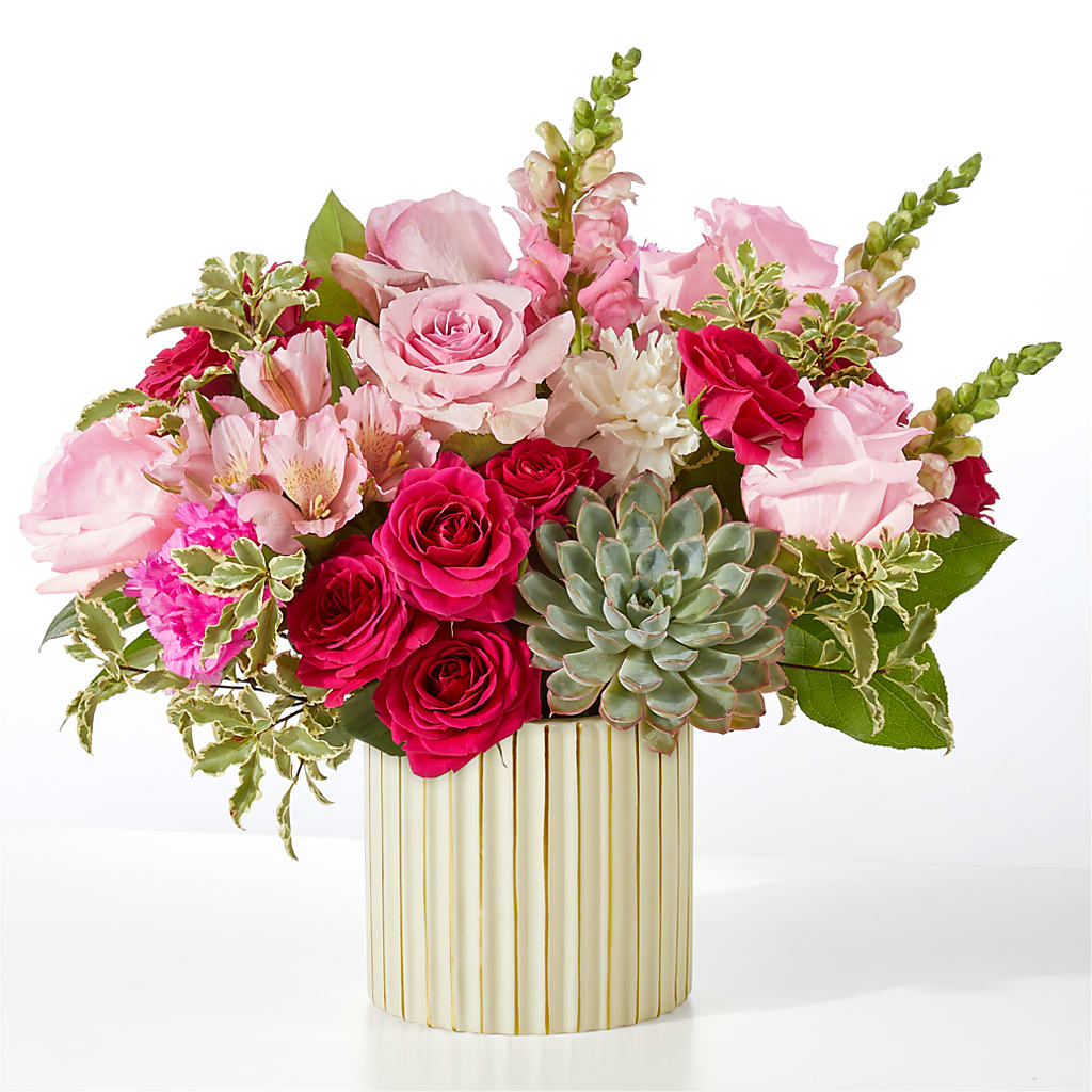 Magenta Musings Bouquet – BOWS PETALS 'N LACE, Livingston TN