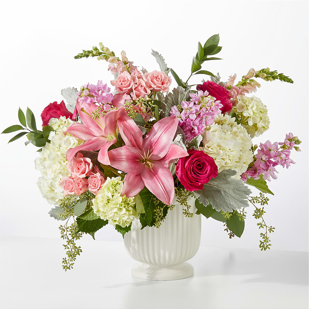 Antique Shopping Bouquet – BOWS PETALS 'N LACE, Livingston TN