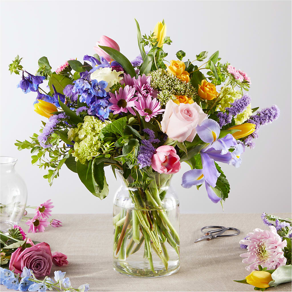 Pastel Tradition - A Florist Original – BOWS PETALS 'N LACE, Livingston TN