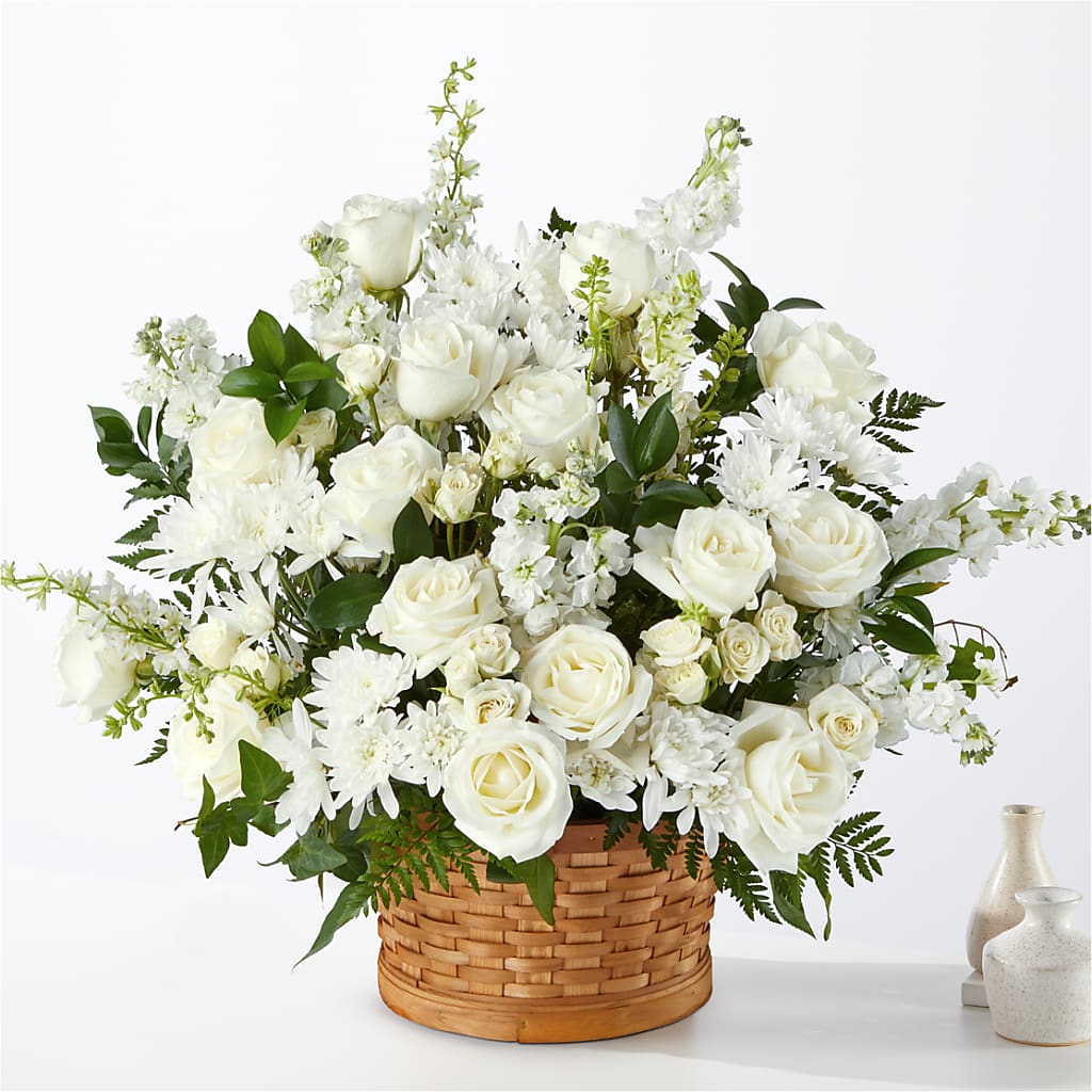 Heartfelt Condolences Arrangement – BOWS PETALS 'N LACE, Livingston TN