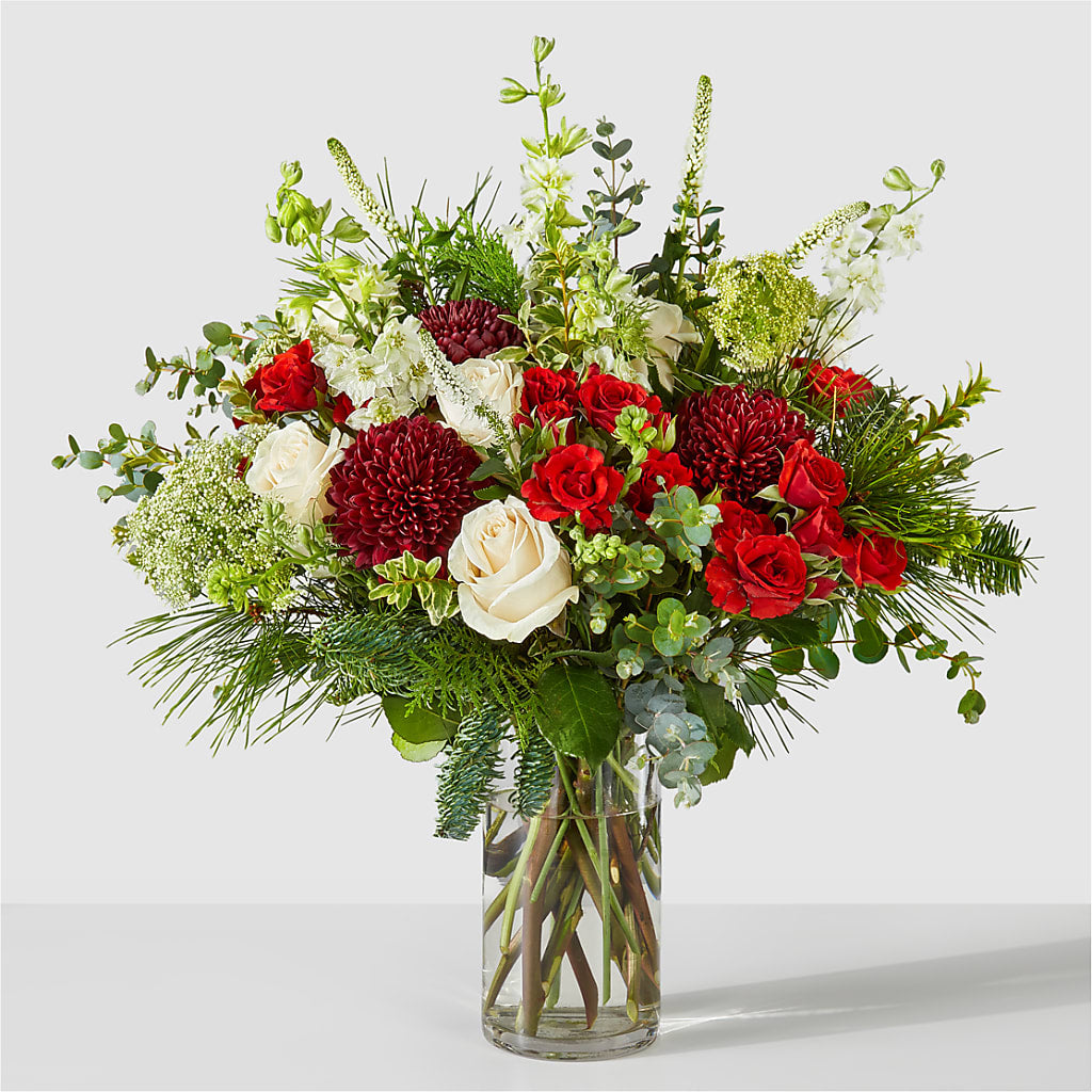 Favorite Traditions Bouquet – BOWS PETALS 'N LACE, Livingston TN