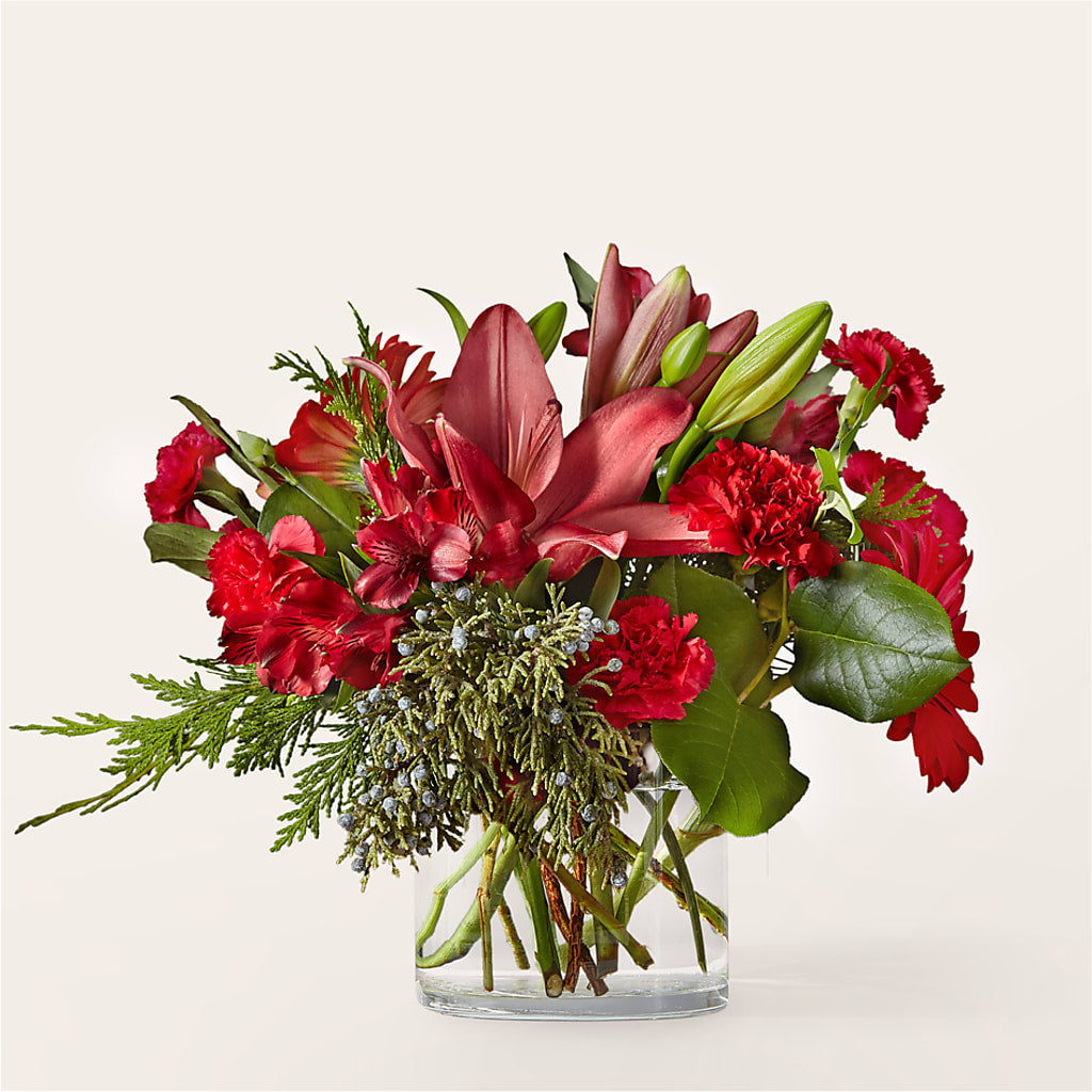 Friendsmas Bouquet – BOWS PETALS 'N LACE, Livingston TN