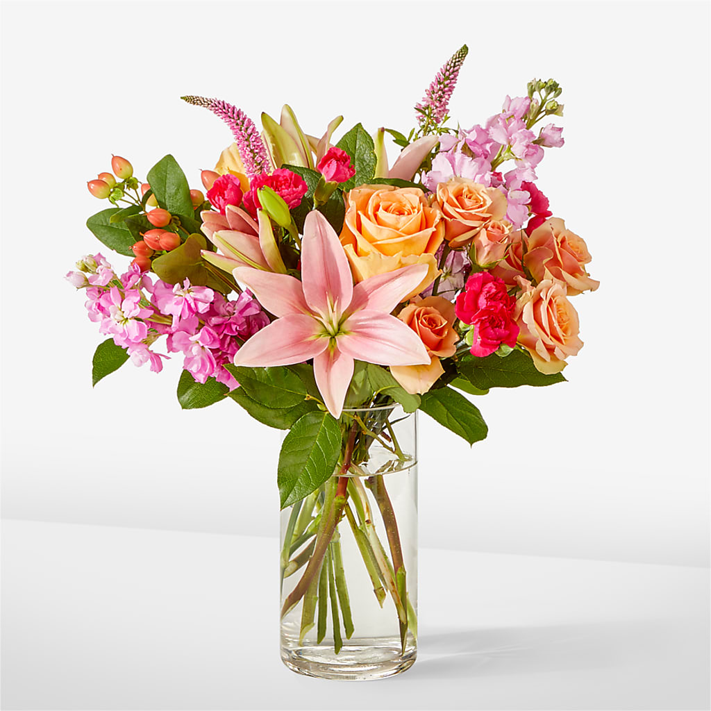 Bisous Bouquet – BOWS PETALS 'N LACE, Livingston TN