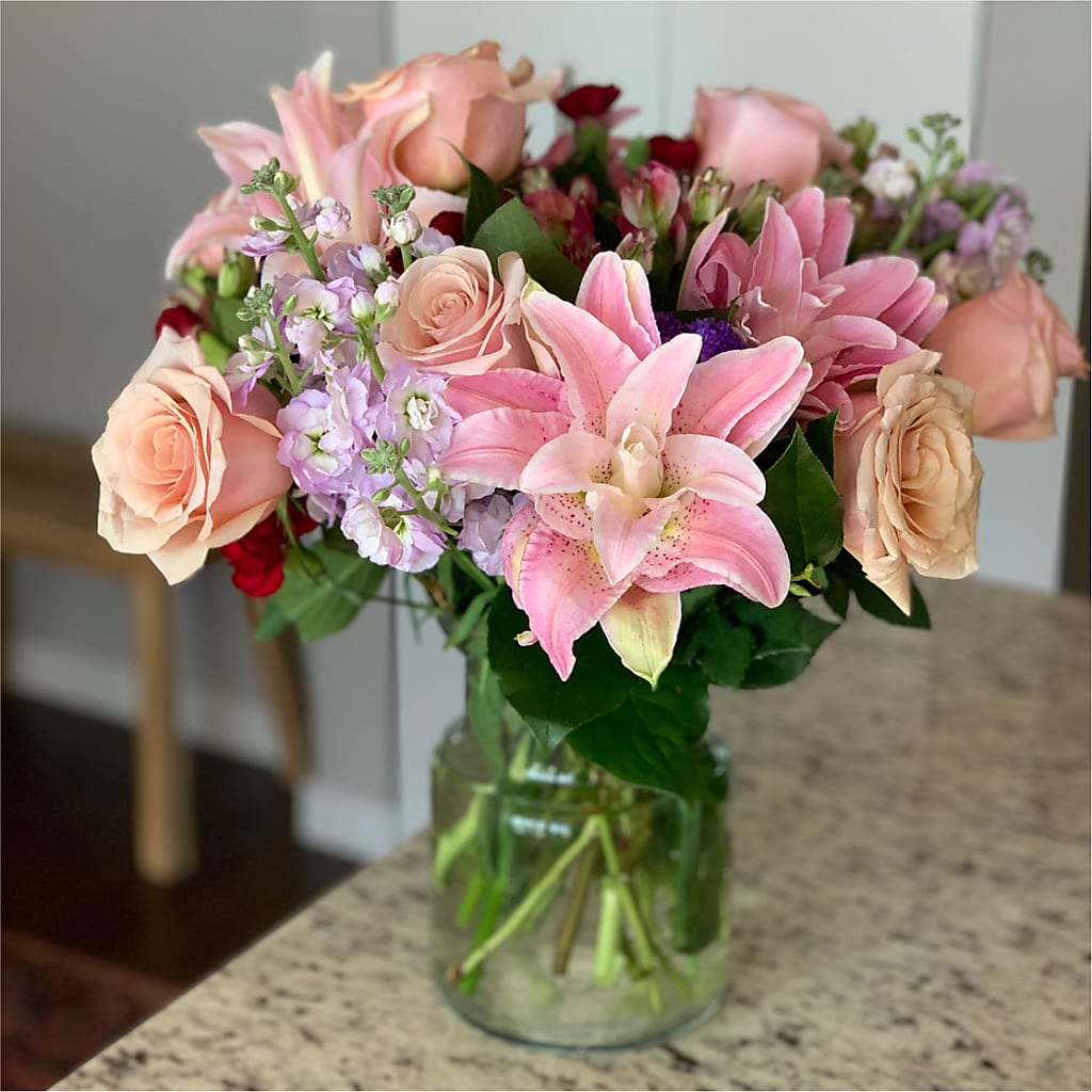 Romantique Bouquet – BOWS PETALS 'N LACE, Livingston TN