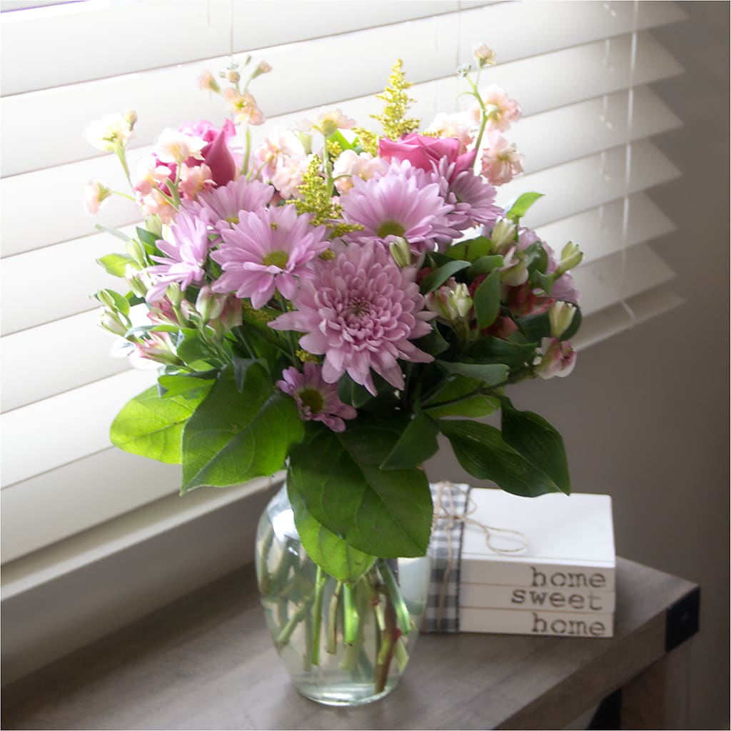 Pastel Tradition - A Florist Original – BOWS PETALS 'N LACE, Livingston TN