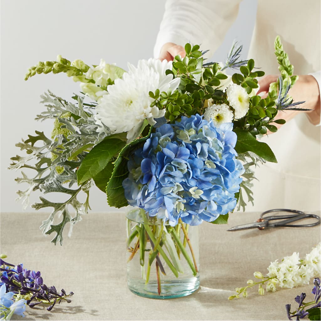 Festival of Lights – A Florist Original – BOWS PETALS 'N LACE, Livingston TN