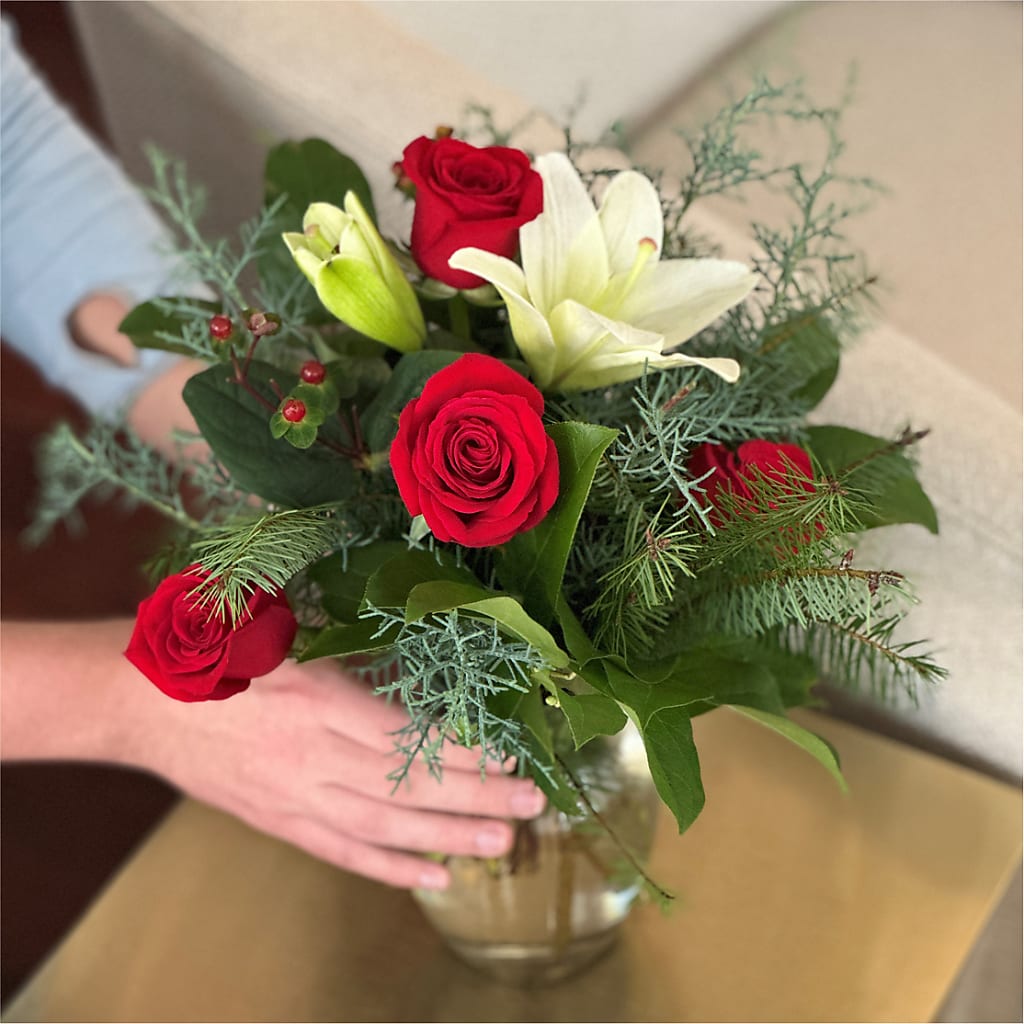 Glittering Lights Bouquet – BOWS PETALS 'N LACE, Livingston TN