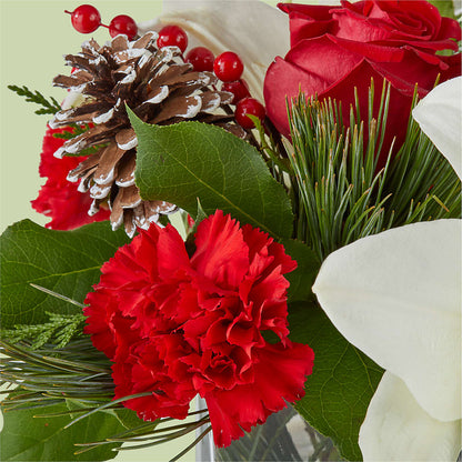Glistening Icicles Bouquet – BOWS PETALS 'N LACE, Livingston TN