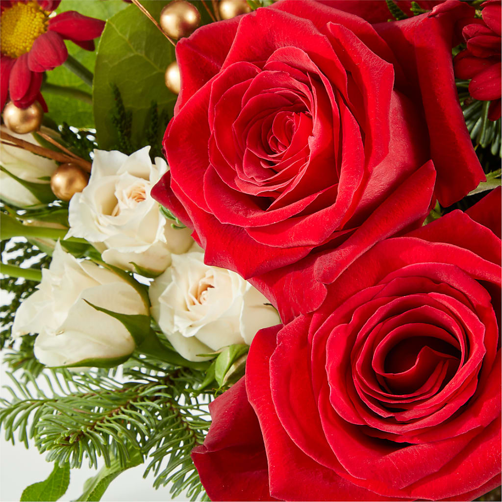 Believe Bouquet – BOWS PETALS 'N LACE, Livingston TN