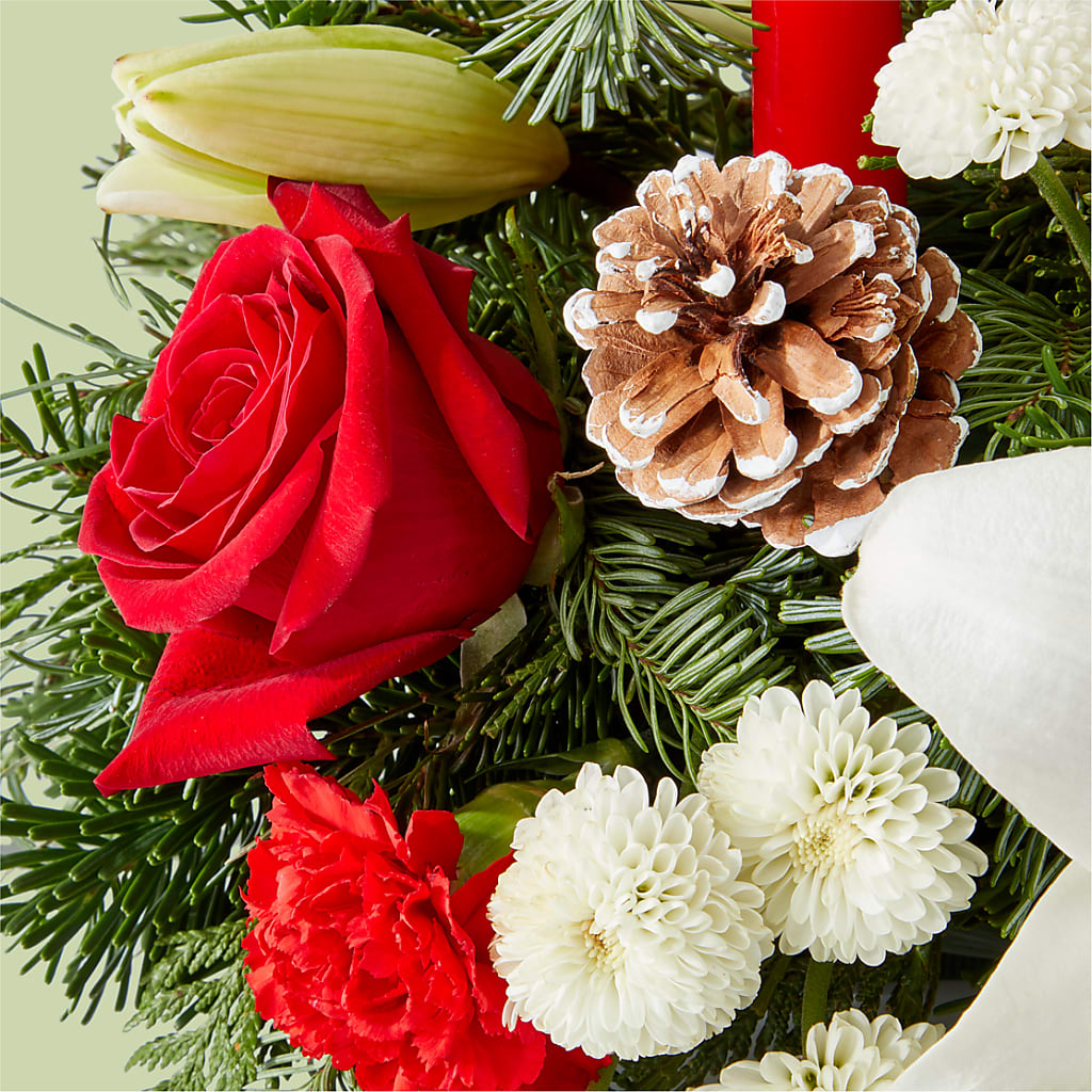 Seasonal Festivities Centerpiece – BOWS PETALS 'N LACE, Livingston TN