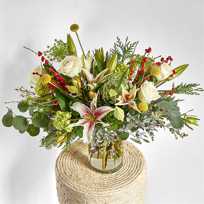 Berry & Bright Bouquet – BOWS PETALS 'N LACE, Livingston TN
