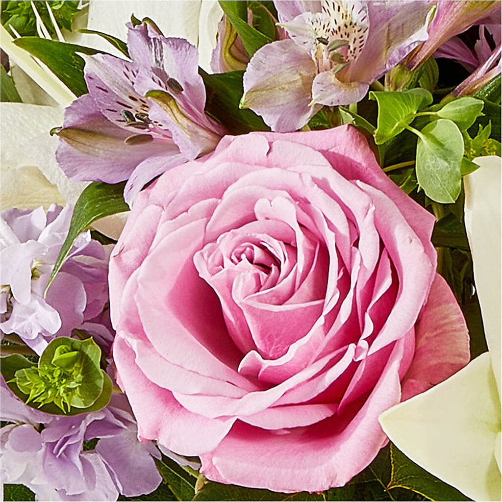 Daydreamer Bouquet – BOWS PETALS 'N LACE, Livingston TN