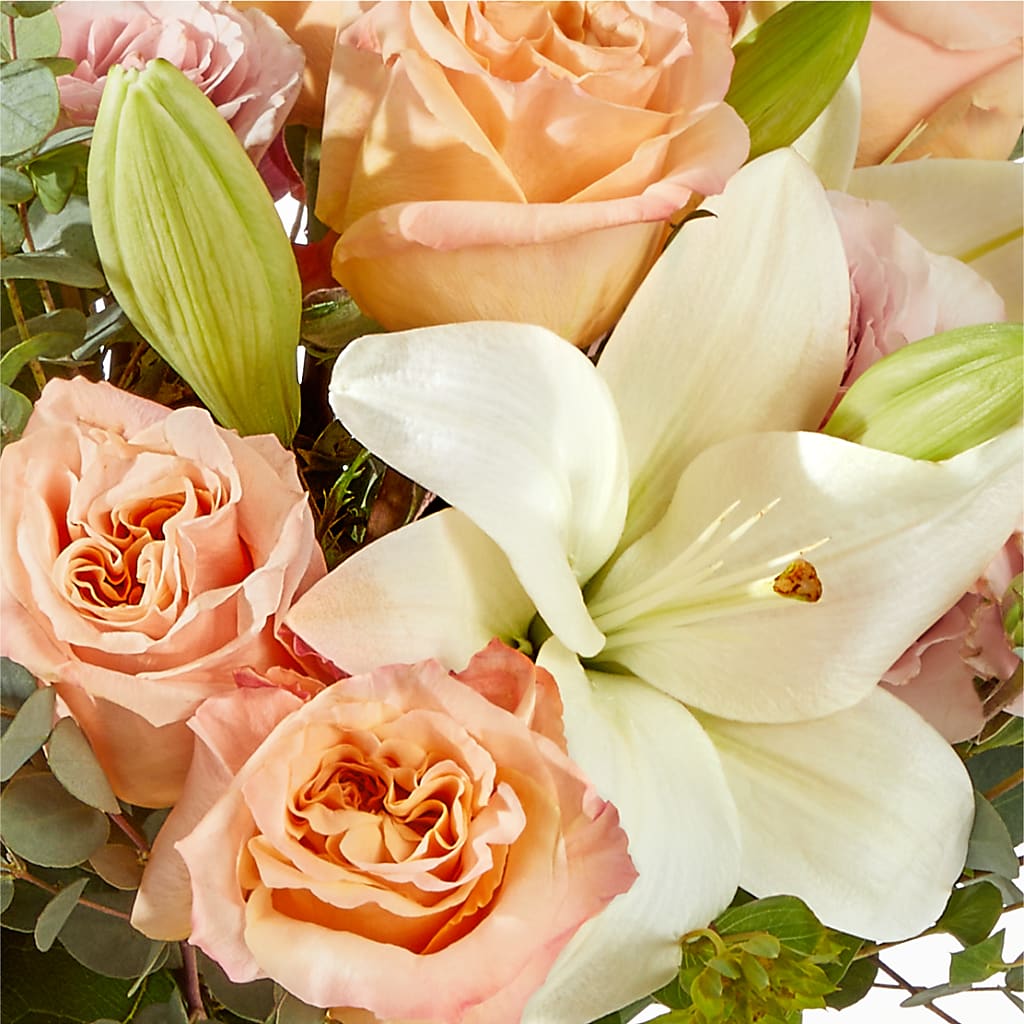 Grapefruit Splash Bouquet – BOWS PETALS 'N LACE, Livingston TN