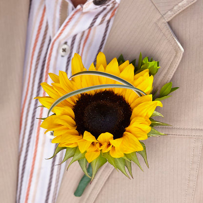 Free Spirit Boutonniere – BOWS PETALS 'N LACE, Livingston TN